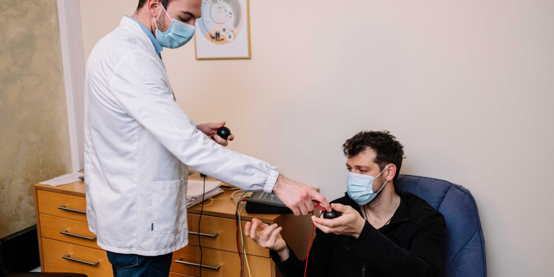 Ce boli/afecțiuni se ascund la tine sub preș? - Transilvania Healing Center 1 Descoperiți Boli și Afecțiuni Neobservate - Informații Cruciale pentru Sănătate